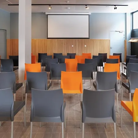 Planb - Living Отель