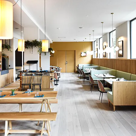 Hotel Plan B - Living 3*