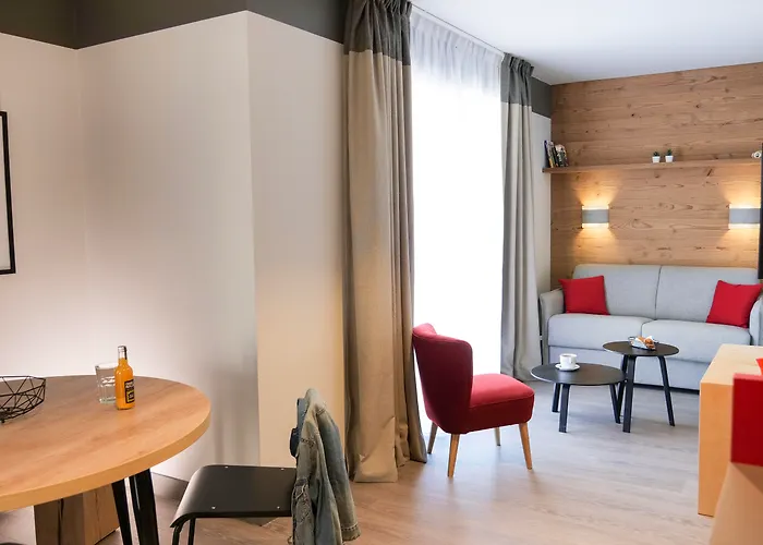 Planb - Living ホテル 3*