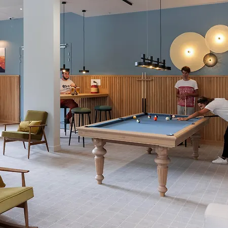 Hotel Planb - Living 3*