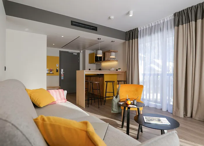 Planb - Living Отель