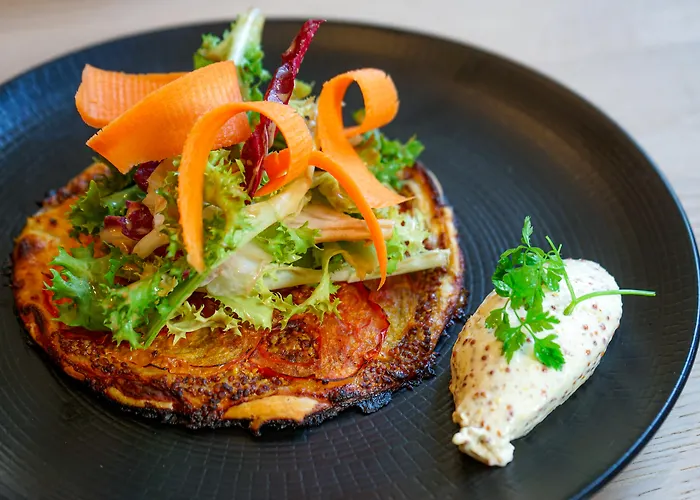 Отель Planb - Living 3*