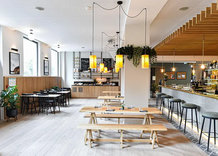 Hotel Planb - Living 3*